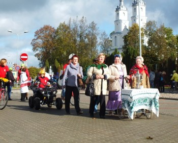 Viļānos izbraukumā devās neparasti transportlīdzekļi