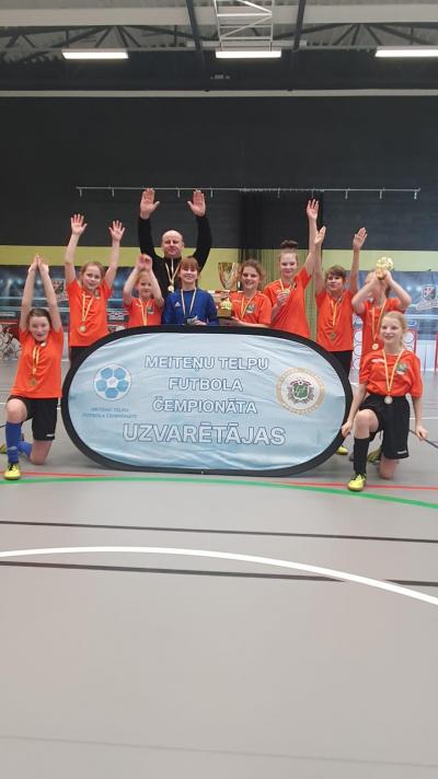 UZVARA Latvijas meiteņu telpu futbola čempionātā U-12 meiteņu grupā